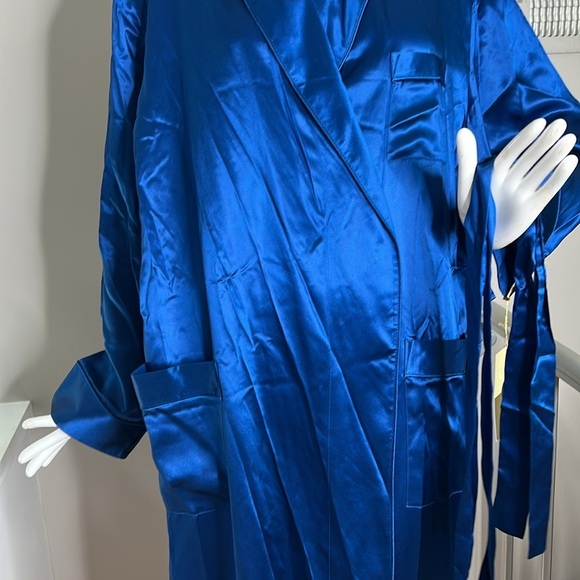 Target 100% Silk Sz L/XL Unisex Robe New with Tags - Picture 8 of 8